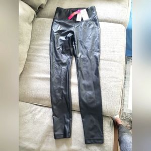 Black faux leather Leggings